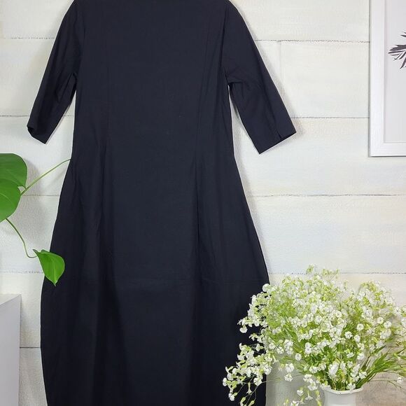 LUUKAA Black and White Notched Collar Dress. Size 8 - Picture 9 of 9